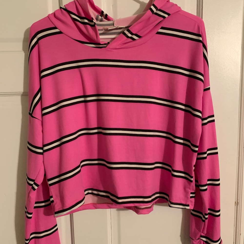 Pink hooded-crop top